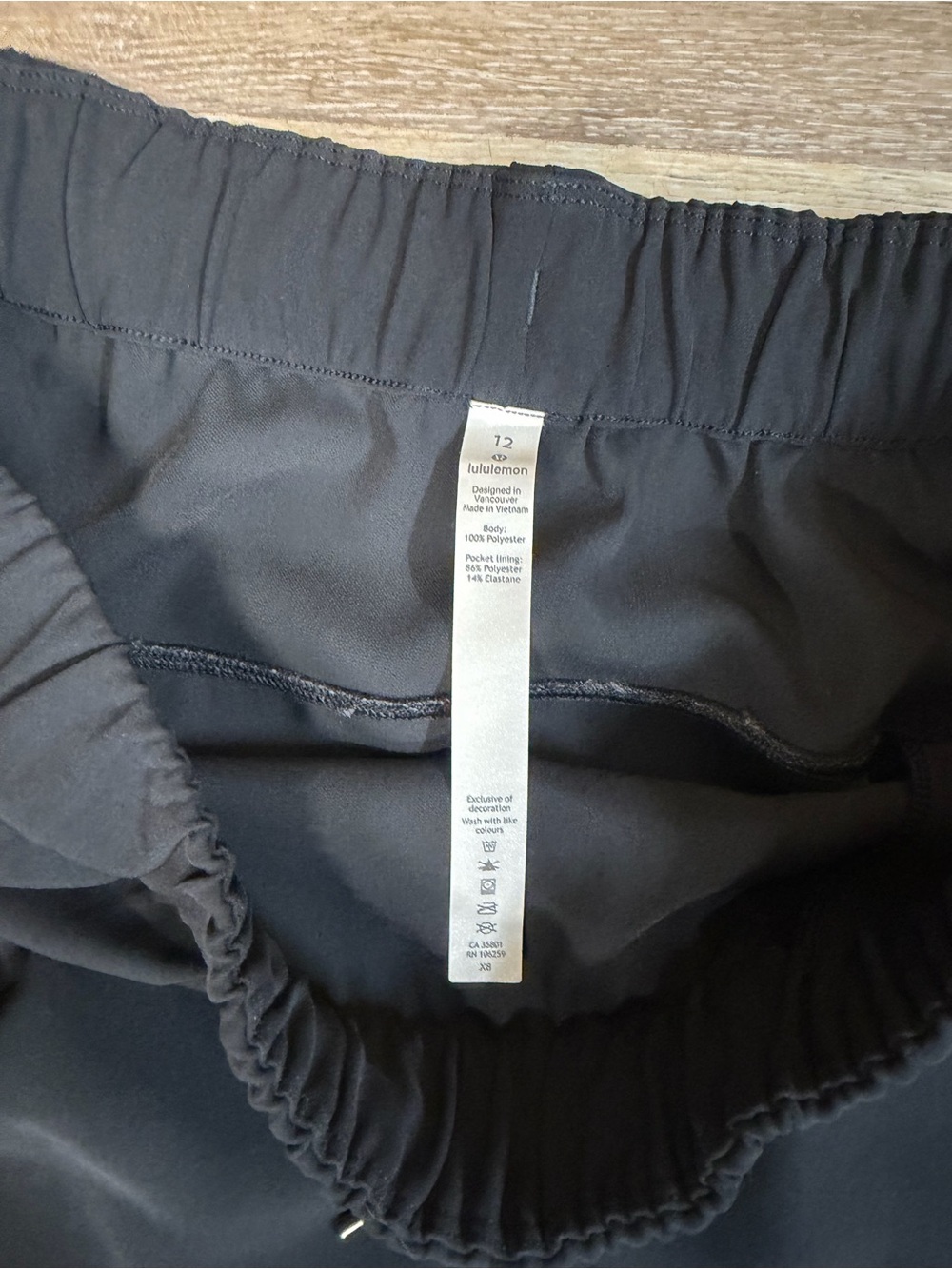 Lululemon Athletica Skirt Womens Size12 Black On The Fly Travel Modest Packable - Picture 2 of 7